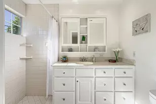 176 W Gainsborough Rd, Thousand Oaks, CA 91360 - Photo 17