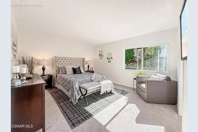 176 W Gainsborough Road, Thousand Oaks, CA 91360 - Photo 15