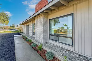 176 W Gainsborough Rd, Thousand Oaks, CA 91360 - Photo 27