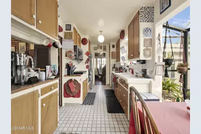 13422 Oxnard Street, Los Angeles, CA 91401 - Photo 11