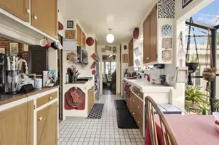 13422 Oxnard St, Los Angeles, CA 91401 - Photo 11