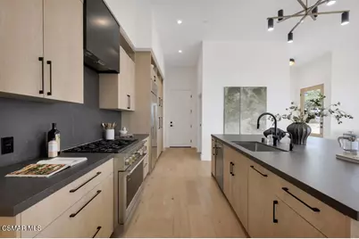 679 Adirondack Avenue, Ventura, CA 93003 - Photo 17