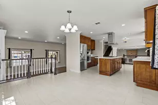 334 W Avenida De Las Flores, Thousand Oaks, CA 91360 - Photo 15