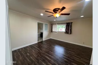 334 W Avenida De Las Flores, Thousand Oaks, CA 91360 - Photo 47