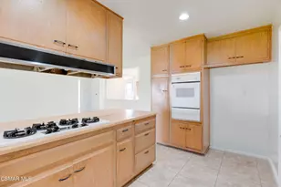 1638 Olympic St, Simi Valley, CA 93063 - Photo 9