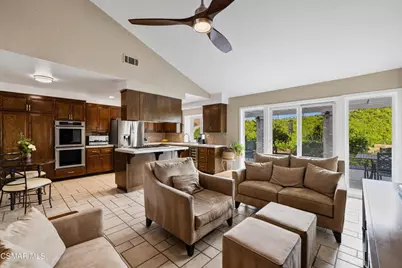 675 Whispering Oaks Place, Newbury Park, CA 91320 - Photo 21