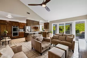 675 Whispering Oaks Pl, Newbury Park, CA 91320 - Photo 21