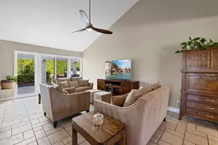 675 Whispering Oaks Pl, Newbury Park, CA 91320 - Photo 23