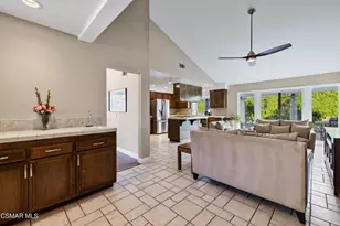 675 Whispering Oaks Pl, Newbury Park, CA 91320 - Photo 19