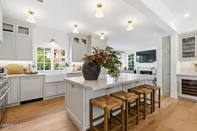 2406 Swanfield Court, Thousand Oaks, CA 91361 - Photo 11
