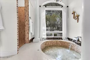 932 Rosario Dr, Thousand Oaks, CA 91362 - Photo 51