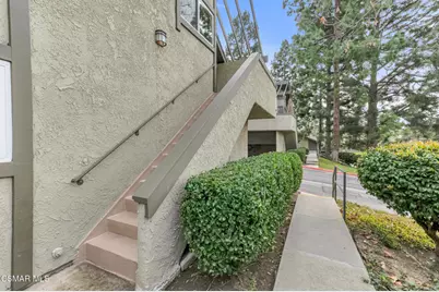 458 Serento Circle, Thousand Oaks, CA 91360 - Photo 3