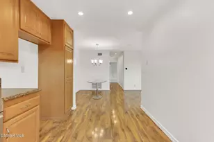 458 Serento Cir, Thousand Oaks, CA 91360 - Photo 17