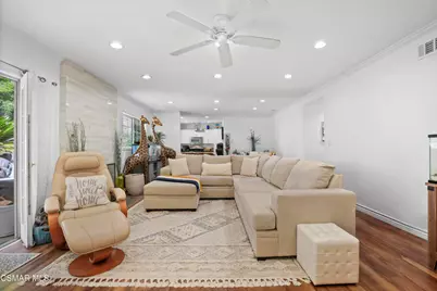 4771 Excelente Drive, Woodland Hills, CA 91364 - Photo 7