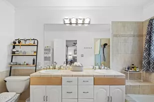 4771 Excelente Dr, Woodland Hills, CA 91364 - Photo 13