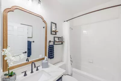 1240 Bayside Lane, Oxnard, CA 93035 - Photo 7