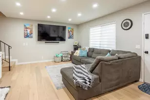 561 Spring Rd, Moorpark, CA 93021 - Photo 15