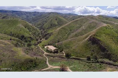 1379 Nonchalant Drive, Simi Valley, CA 93065 - Photo 65