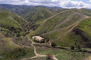 1379 Nonchalant Dr, Simi Valley, CA 93065 - Photo 65