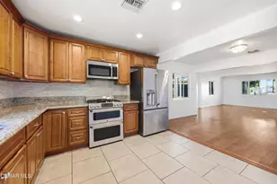 11017 Tiara St, North Hollywood, CA 91601 - Photo 17