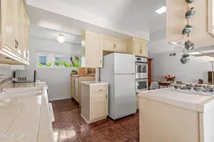 4230 Canoga Ave, Woodland Hills, CA 91364 - Photo 9