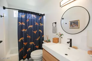 947 Driftwood Cir, Newbury Park, CA 91320 - Photo 21