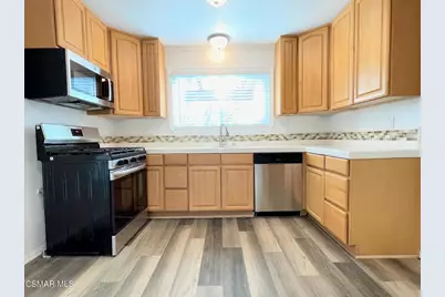 4881 Muirwood Court, Simi Valley, CA 93063 - Photo 9