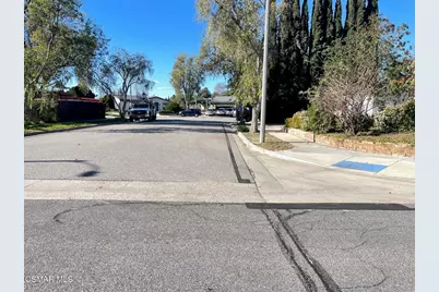 4881 Muirwood Court, Simi Valley, CA 93063 - Photo 31