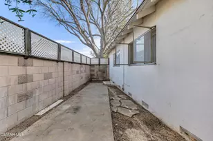 22923 Keswick St, Canoga Park, CA 91304 - Photo 37