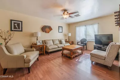 18049 Burbank Boulevard, Encino, CA 91316 - Photo 13