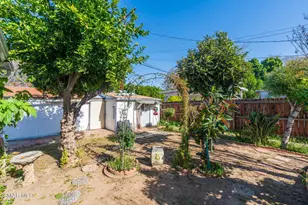 18049 Burbank Blvd, Encino, CA 91316 - Photo 41