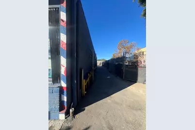 4071 Main Street, Los Angeles, CA 90037 - Photo 3