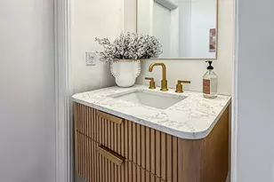 8419 Vicksburg Ave, Los Angeles, CA 90045 - Photo 25