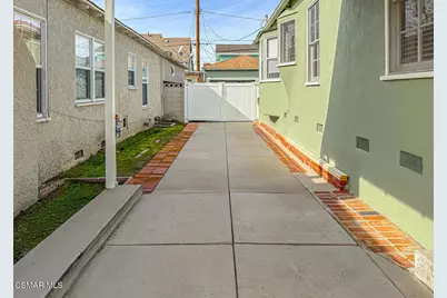 8419 Vicksburg Avenue, Los Angeles, CA 90045 - Photo 37