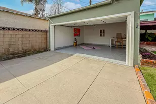 8419 Vicksburg Ave, Los Angeles, CA 90045 - Photo 33