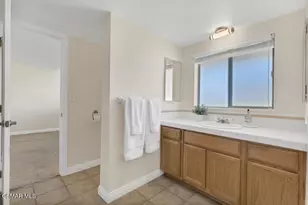 1016 Saxon Pl, Thousand Oaks, CA 91360 - Photo 23