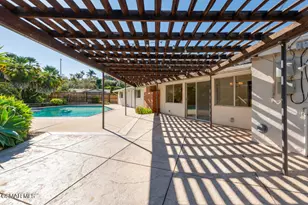 1016 Saxon Pl, Thousand Oaks, CA 91360 - Photo 35