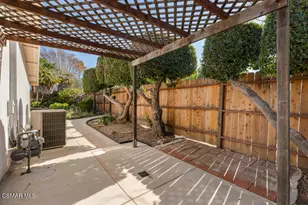 1016 Saxon Pl, Thousand Oaks, CA 91360 - Photo 41