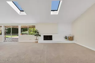 1016 Saxon Pl, Thousand Oaks, CA 91360 - Photo 5