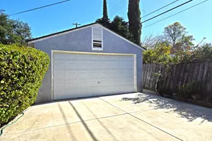 17526 Miranda St, Encino, CA 91316 - Photo 23