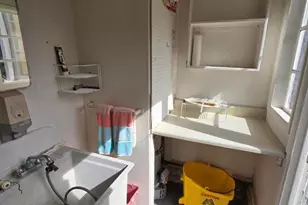 17526 Miranda St, Encino, CA 91316 - Photo 19