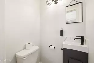 1289 El Monte Dr, Thousand Oaks, CA 91362 - Photo 33