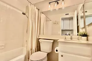 323 Sprucewood Ave, Oak Park, CA 91377 - Photo 17