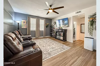 26707 Lexington Lane, Saugus, CA 91350 - Photo 9