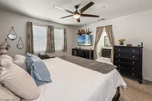 26707 Lexington Ln, Saugus, CA 91350 - Photo 23