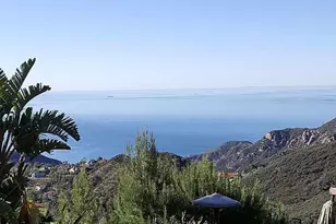 333 Moonrise Dr, Malibu, CA 90265 - Photo 1