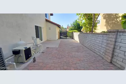 748 Azure Hills Drive, Simi Valley, CA 93065 - Photo 31