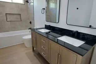 748 Azure Hills Dr, Simi Valley, CA 93065 - Photo 23