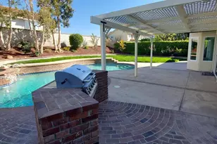 748 Azure Hills Dr, Simi Valley, CA 93065 - Photo 25