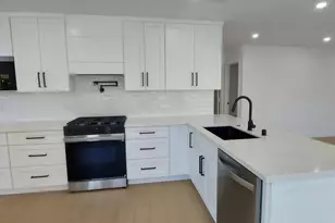 748 Azure Hills Dr, Simi Valley, CA 93065 - Photo 9